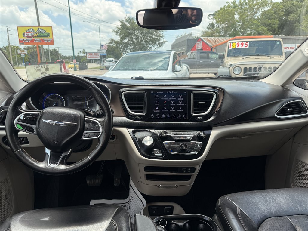 2019 Chrysler Pacifica - $13,596