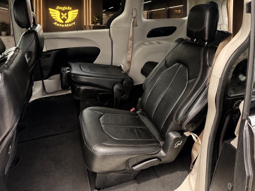 2019 Chrysler Pacifica - $13,596