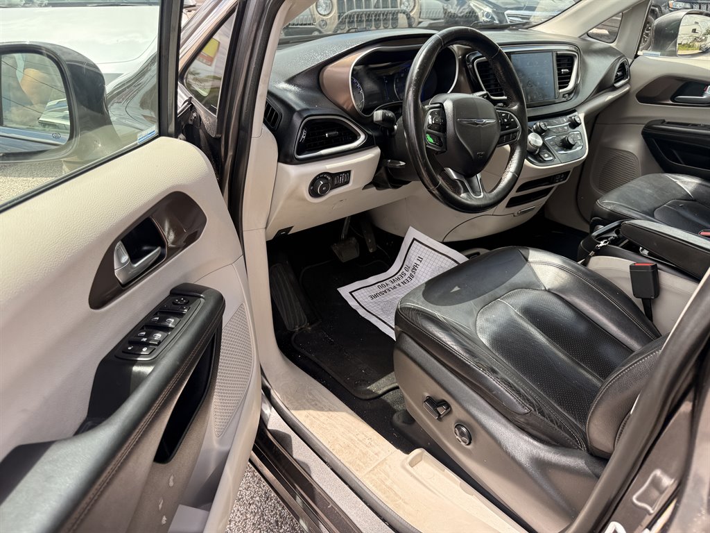 2019 Chrysler Pacifica - $13,596