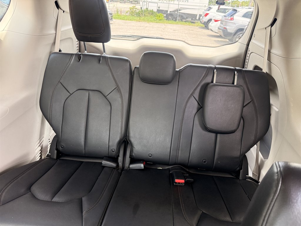 2019 Chrysler Pacifica - $13,596