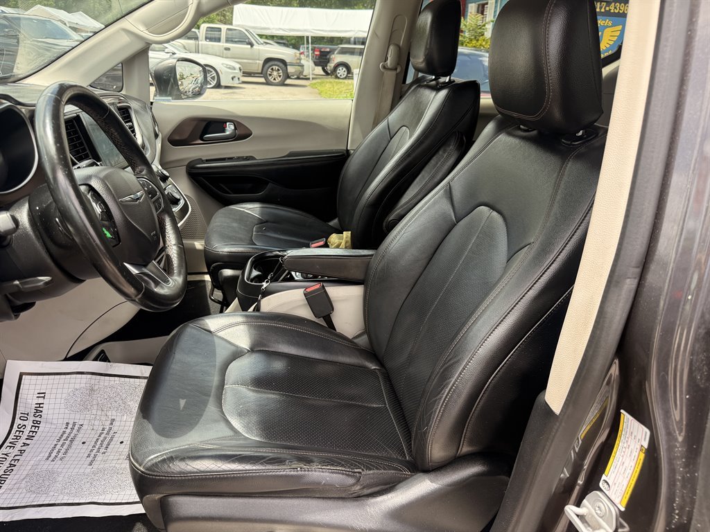 2019 Chrysler Pacifica - $12,995