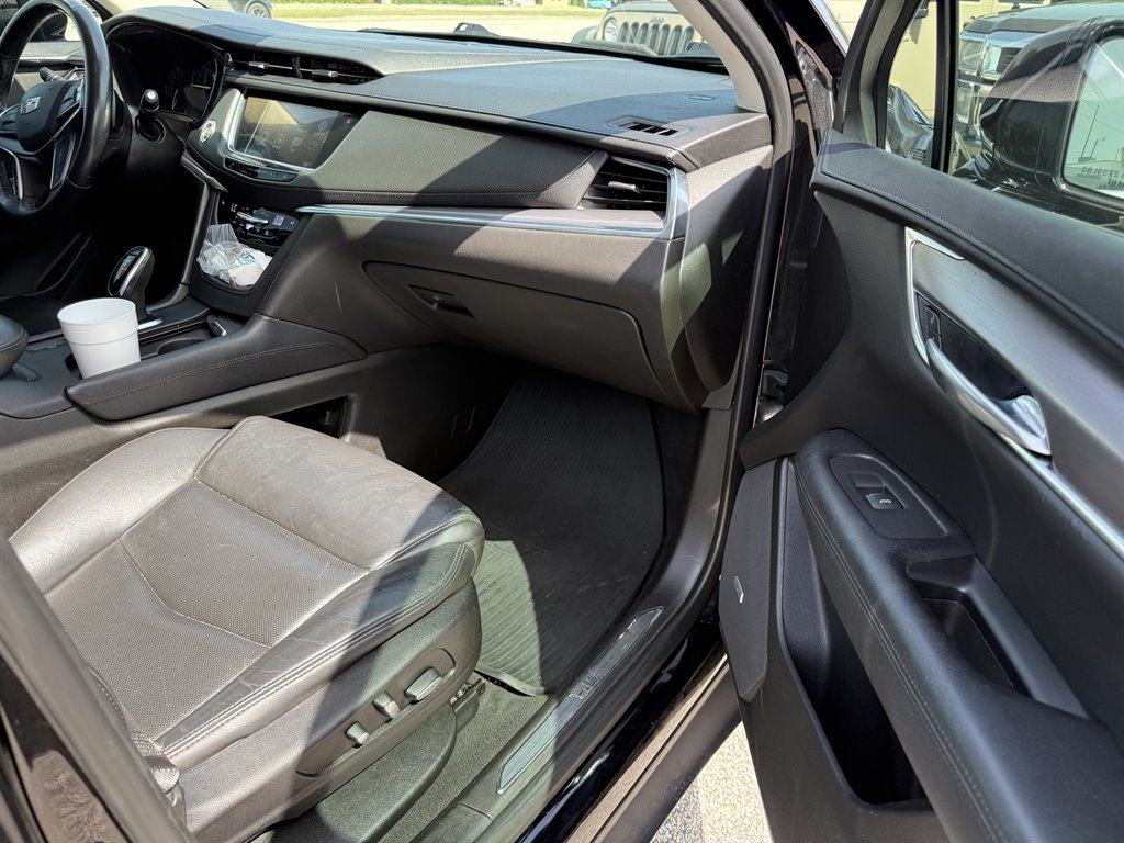 2019 Cadillac XT5 - $16,196