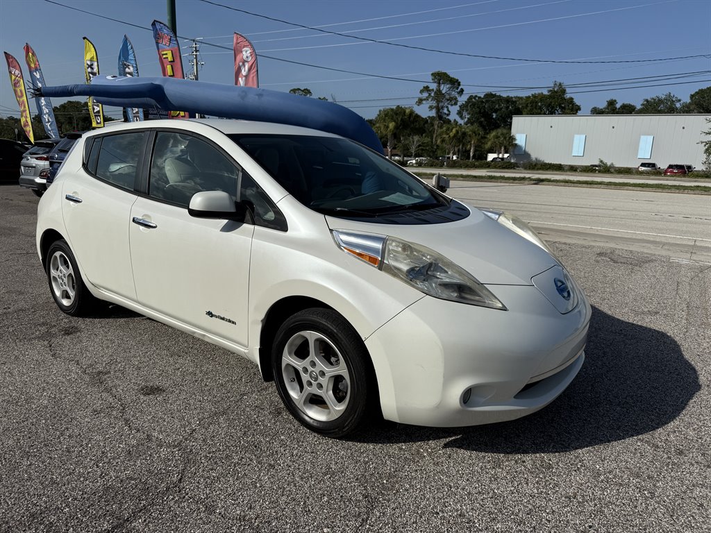 2015 Nissan LEAF - $2,495