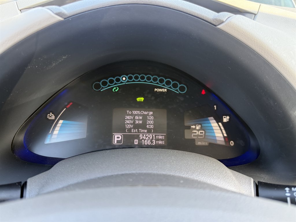 2015 Nissan LEAF - $2,495
