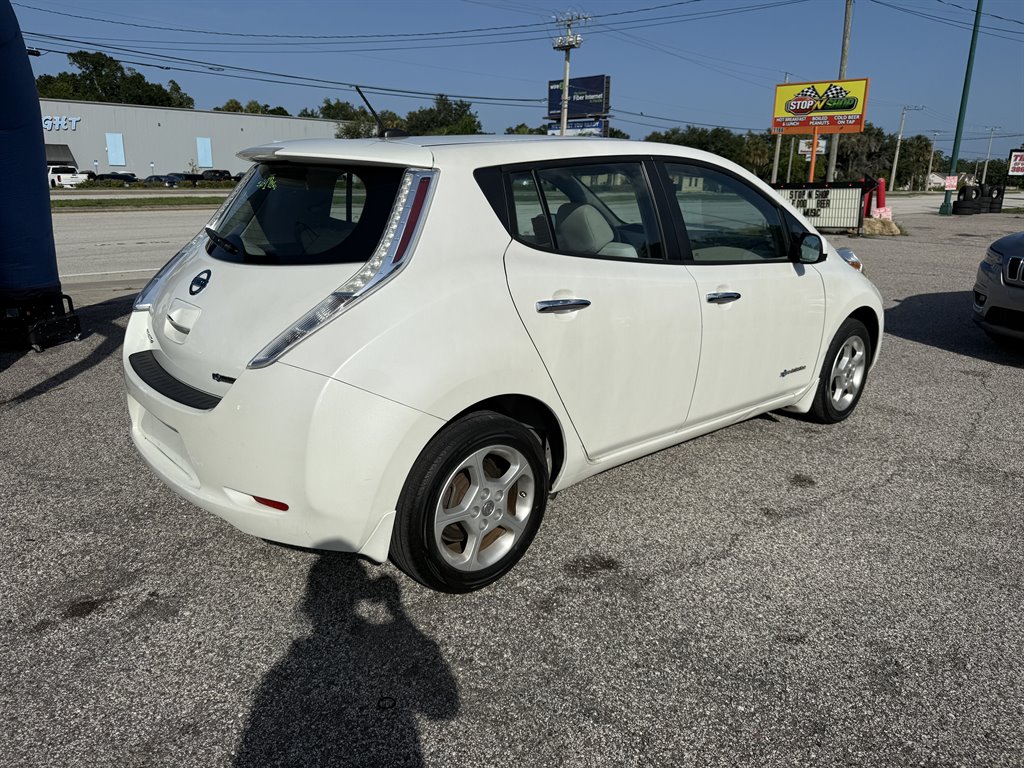 2015 Nissan LEAF - $2,495