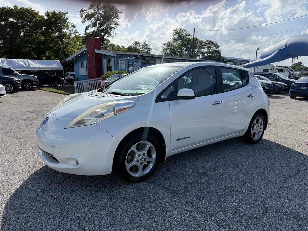 2015 Nissan LEAF - $2,495