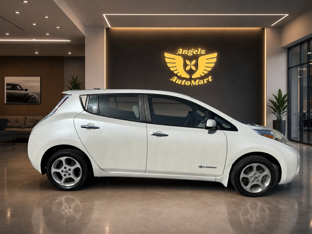 2015 Nissan LEAF - $2,495