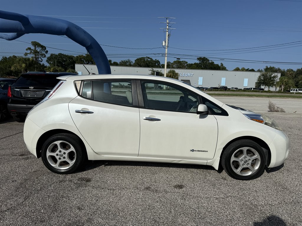 2015 Nissan LEAF - $2,495
