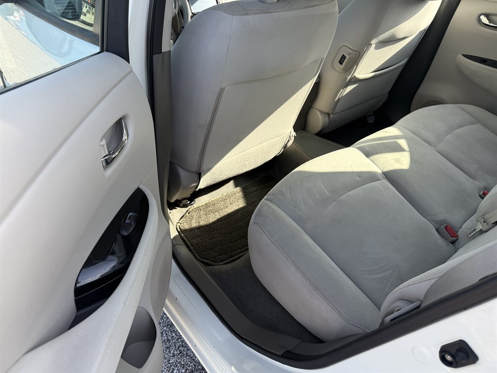 2015 Nissan LEAF - $2,495