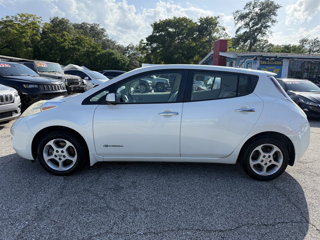 2015 Nissan LEAF - $2,495