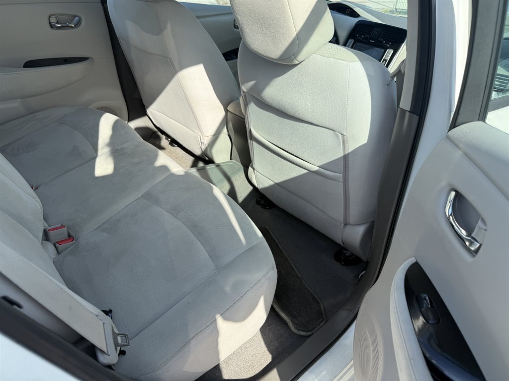 2015 Nissan LEAF - $2,495