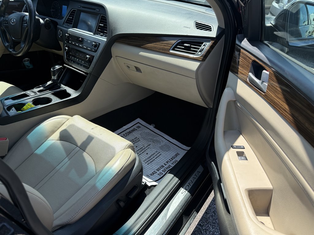 2017 Hyundai Sonata - $12,995