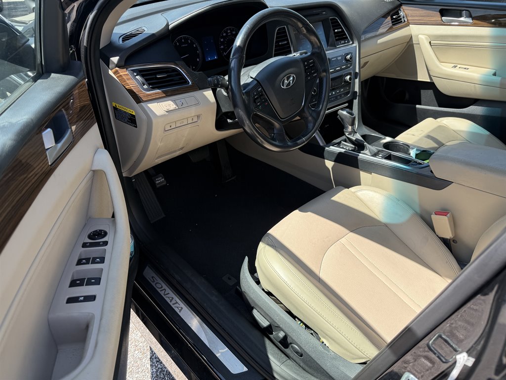 2017 Hyundai Sonata - $12,995