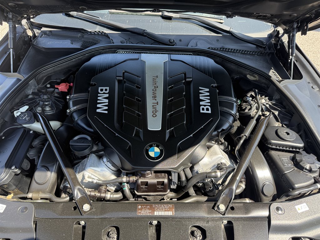 2012 BMW 650xi - $15,695