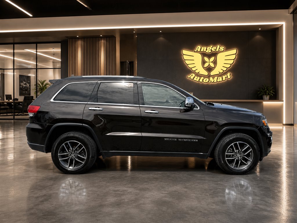2017 Jeep Cherokee - $10,995