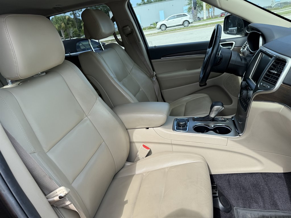 2017 Jeep Cherokee - $12,995