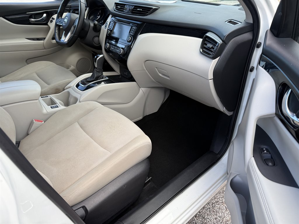 2021 Nissan Rogue - $13,825