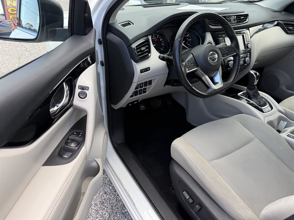 2021 Nissan Rogue - $13,825