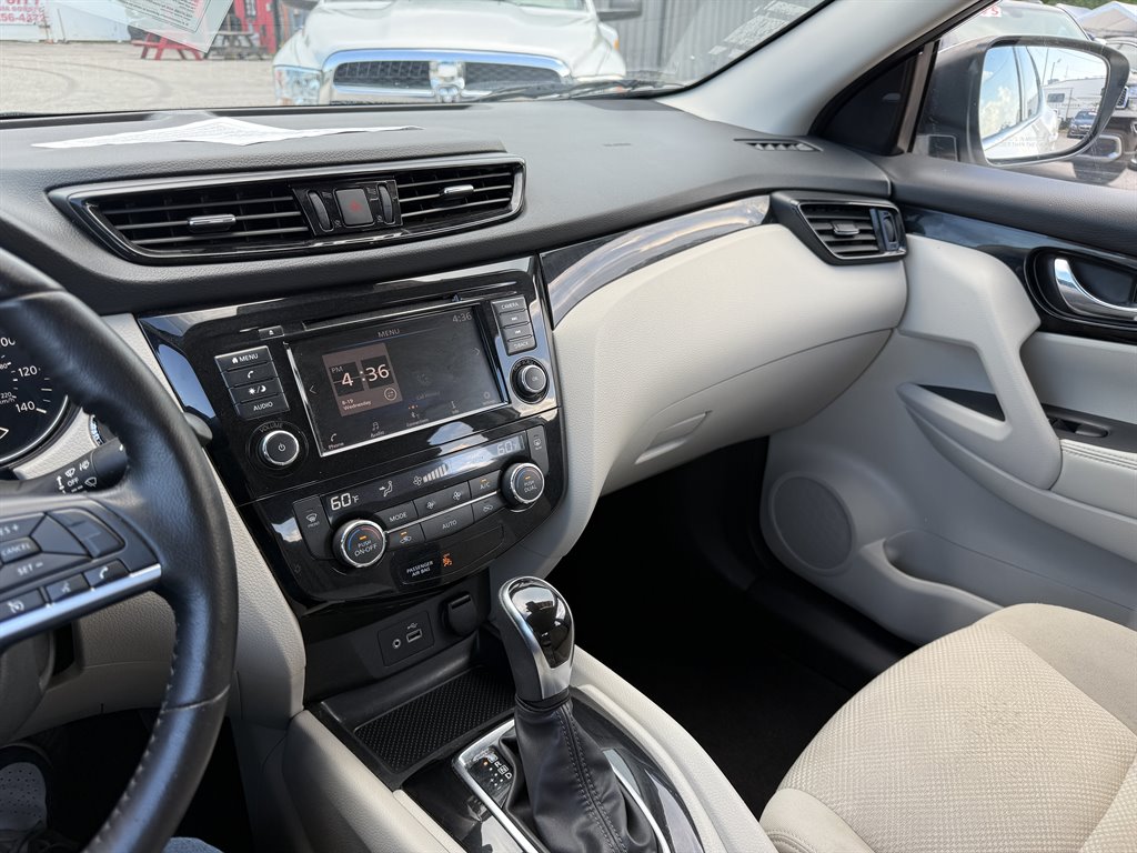 2021 Nissan Rogue - $13,825