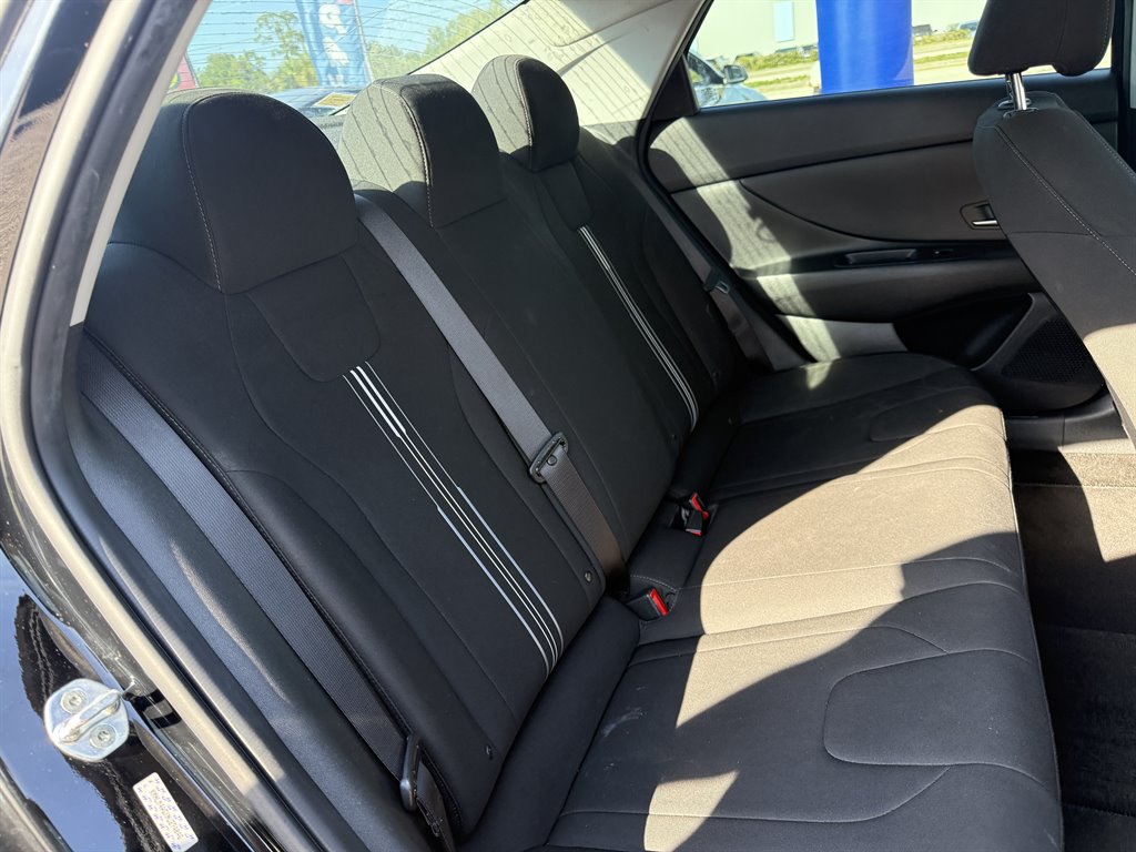 2022 Hyundai Elantra - $17,895