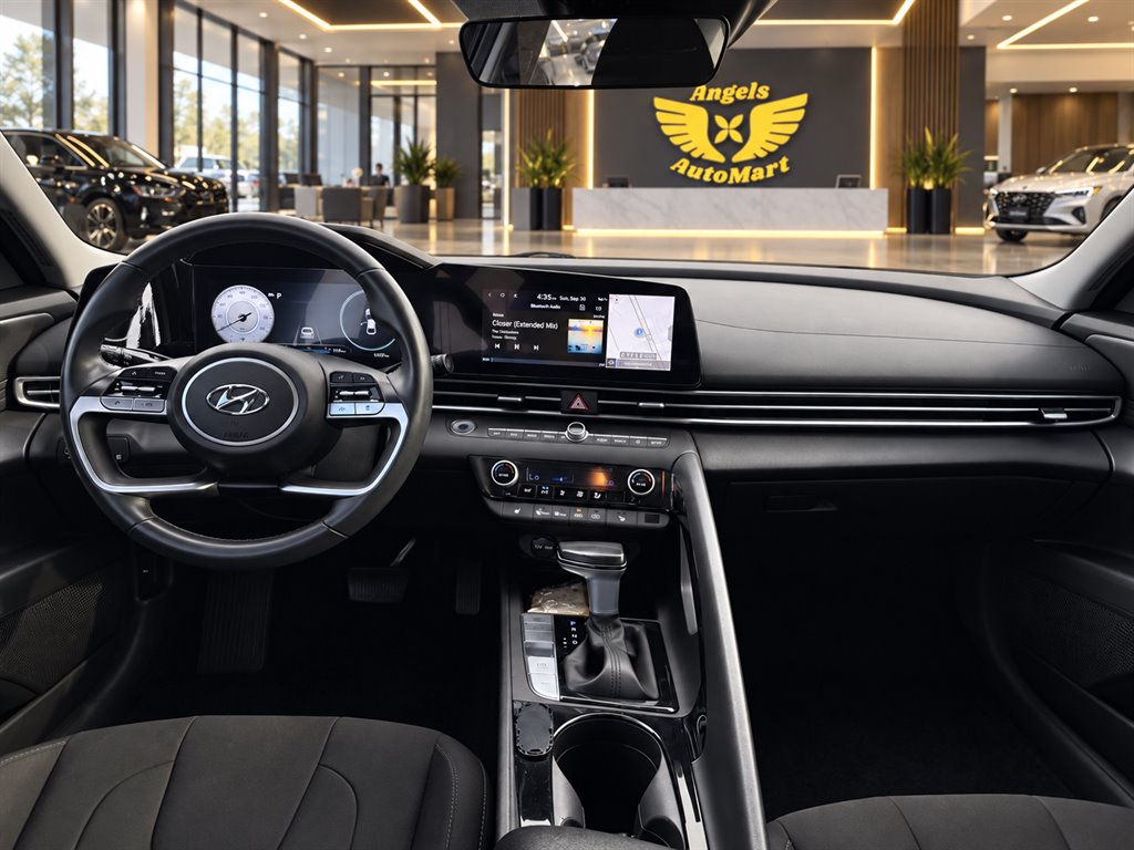 2023 Hyundai Elantra - $17,995