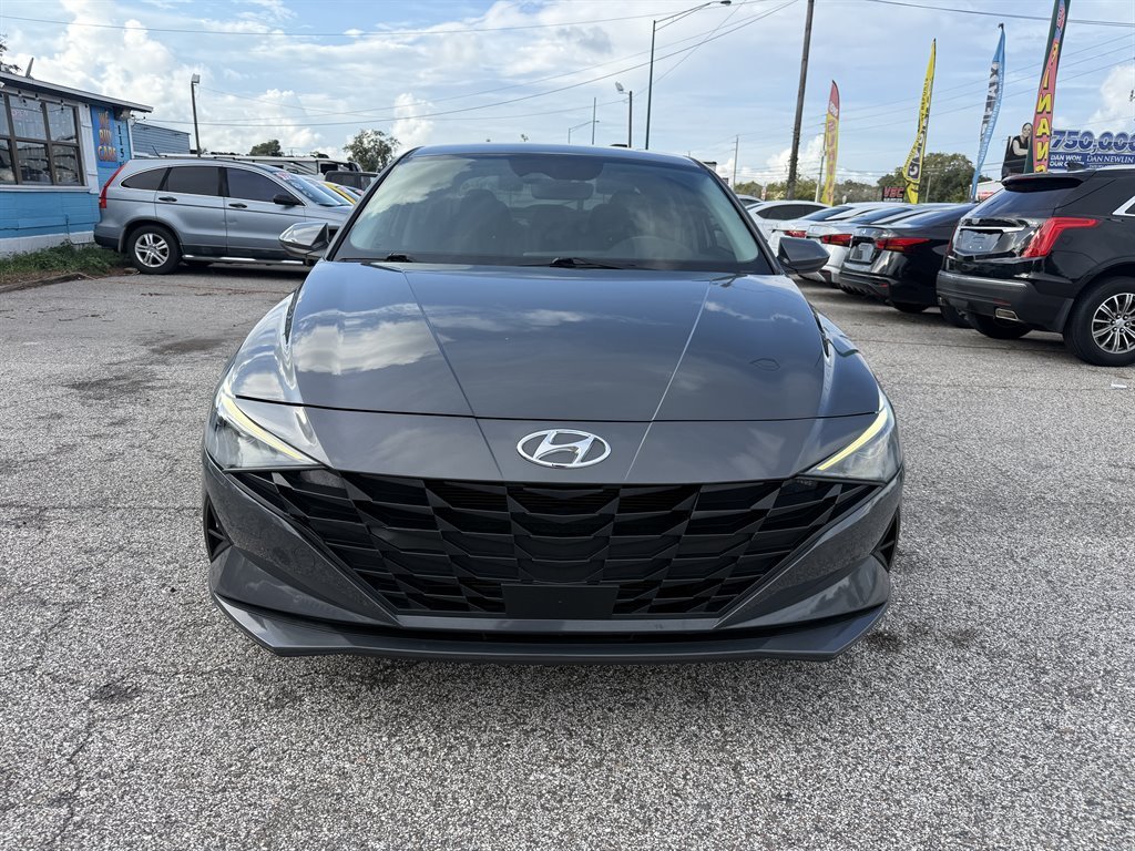 2023 Hyundai Elantra - $17,566