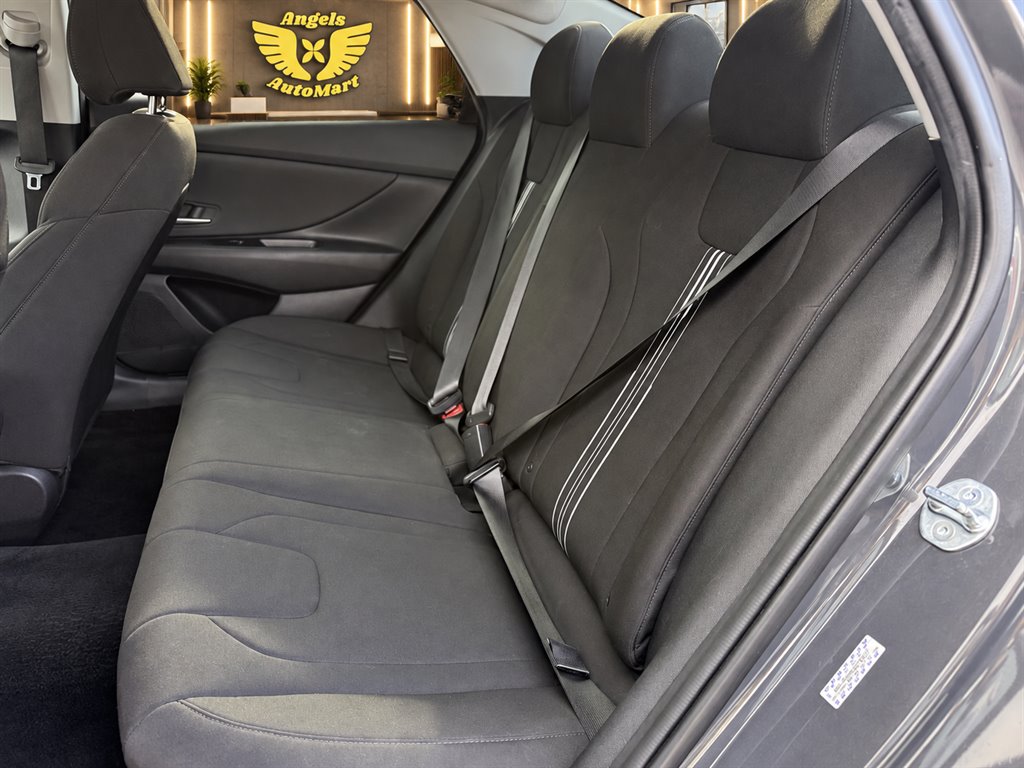 2023 Hyundai Elantra - $17,995