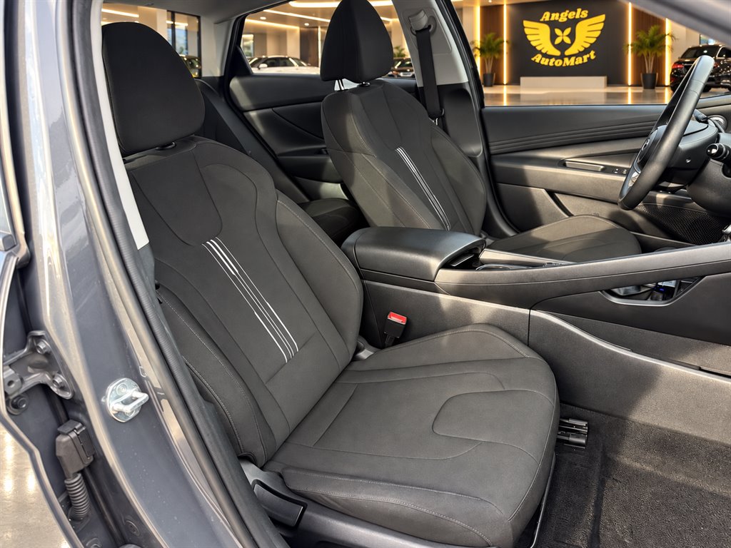 2023 Hyundai Elantra - $17,995