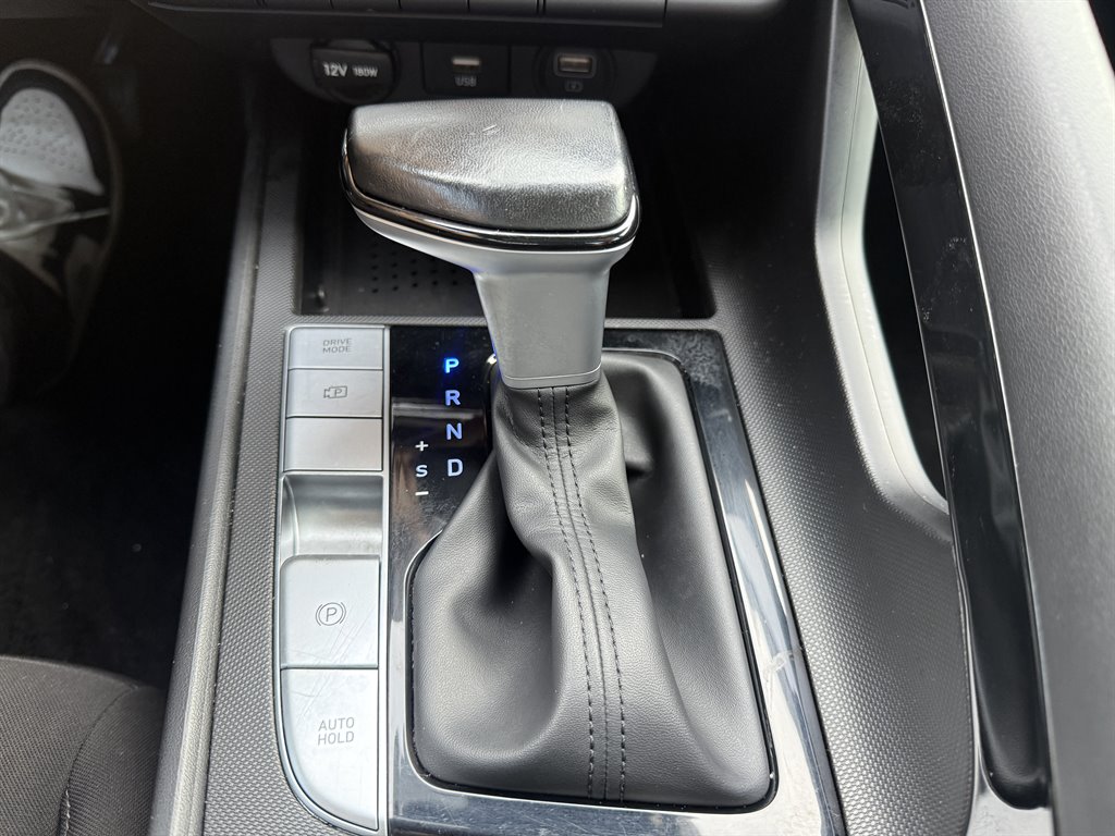 2023 Hyundai Elantra - $17,995