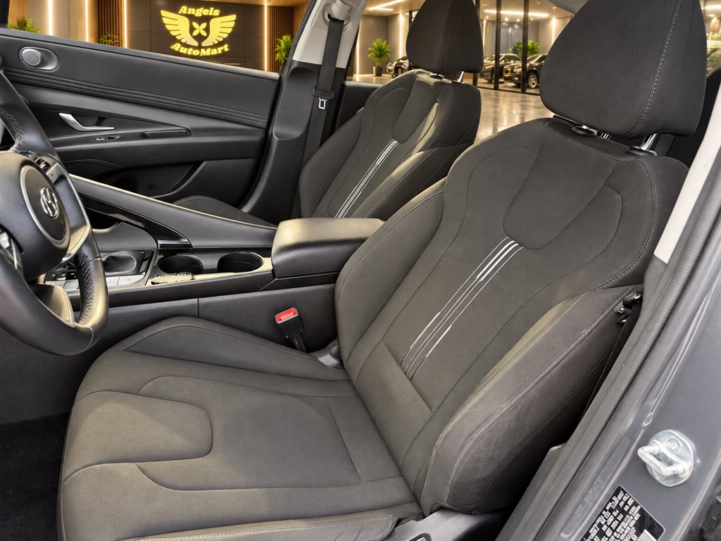 2023 Hyundai Elantra - $17,995