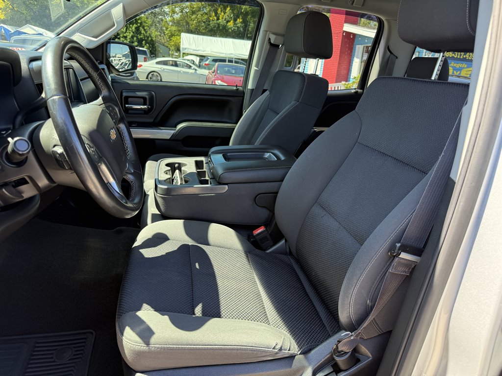 2014 Chevrolet Silverado - $16,995
