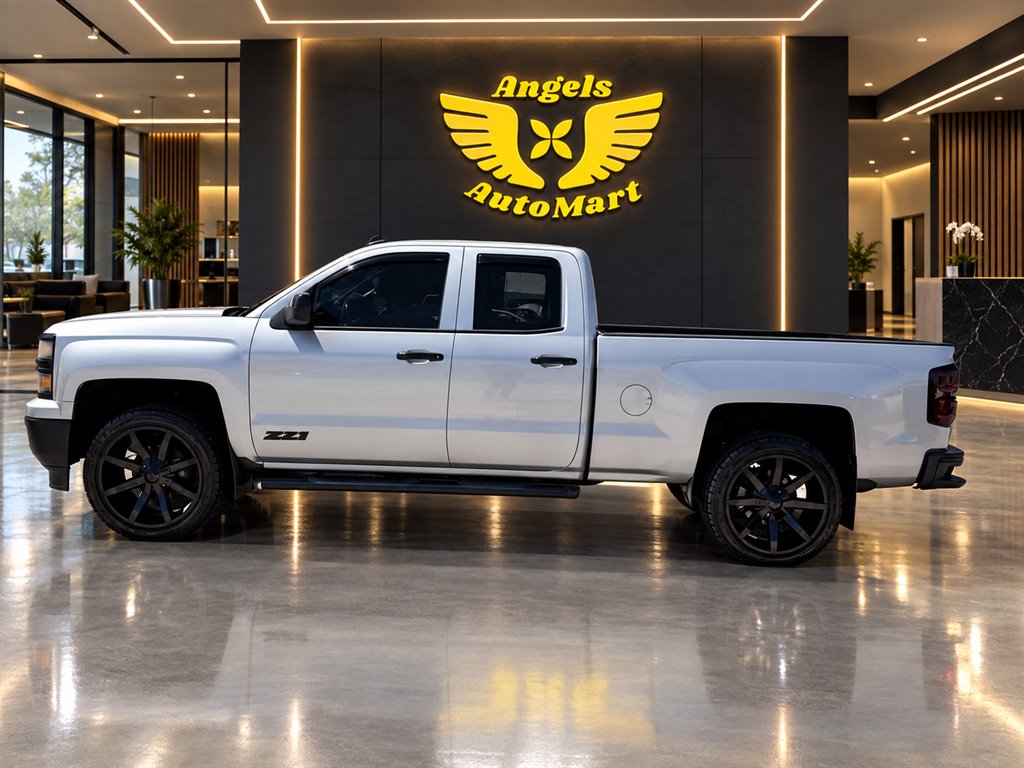 2014 Chevrolet Silverado - $16,995