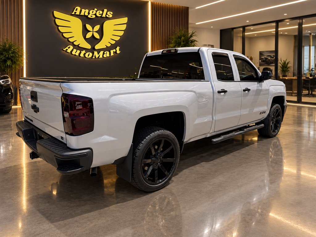 2014 Chevrolet Silverado - $16,995