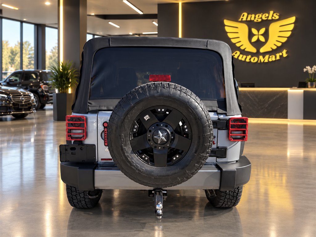 2015 Jeep Wrangler - $15,995