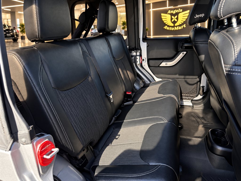2015 Jeep Wrangler - $15,995