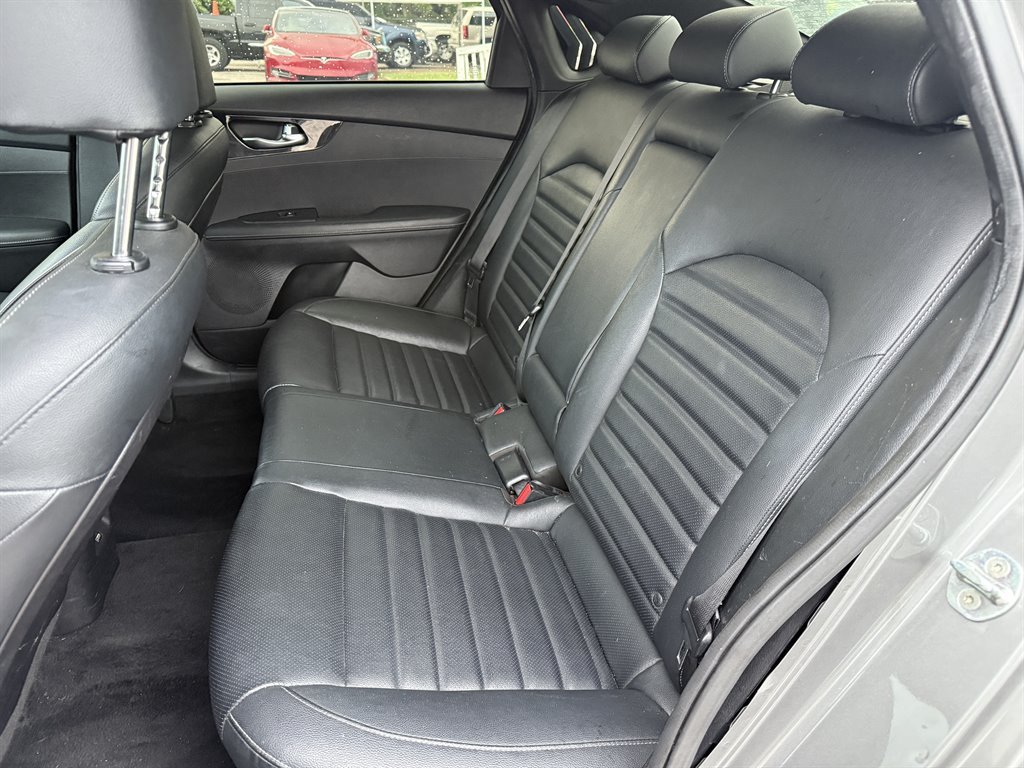 2022 Kia Forte - $14,995