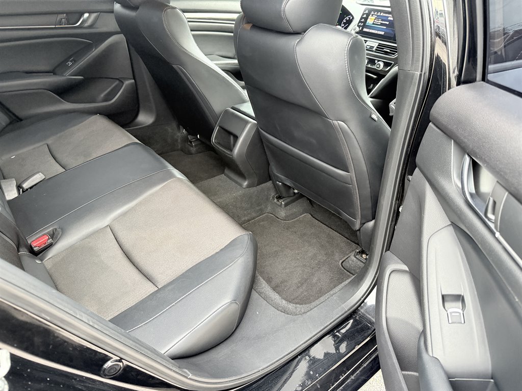 2018 Honda Accord - $14,995