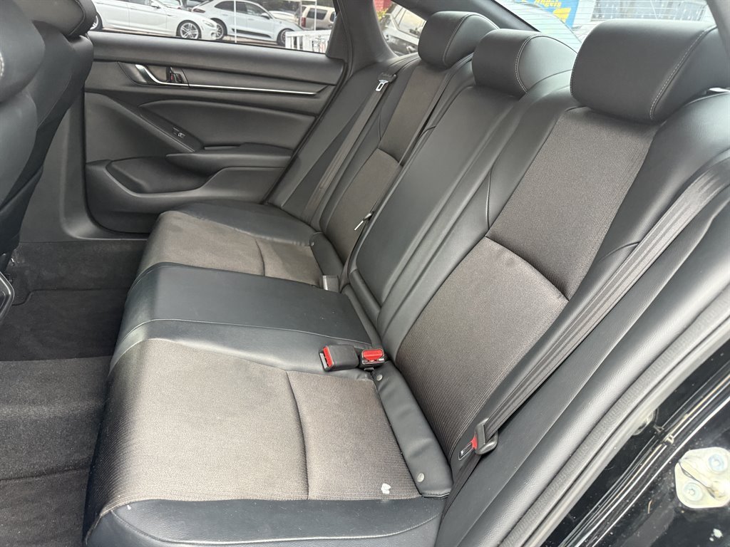 2018 Honda Accord - $14,995