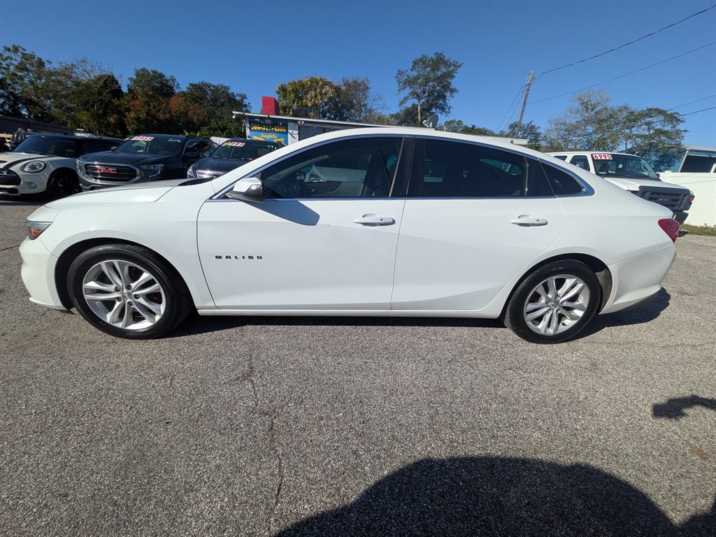 2017 Chevrolet Malibu - $10,995
