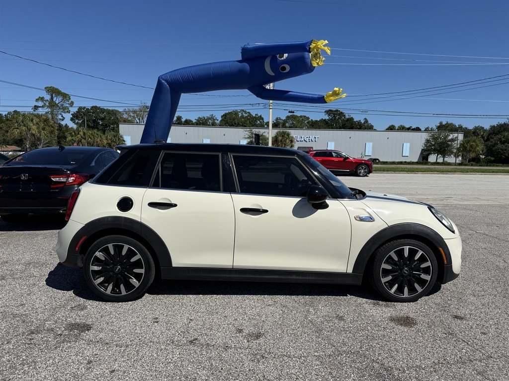 2016 MINI Hardtop - $10,995