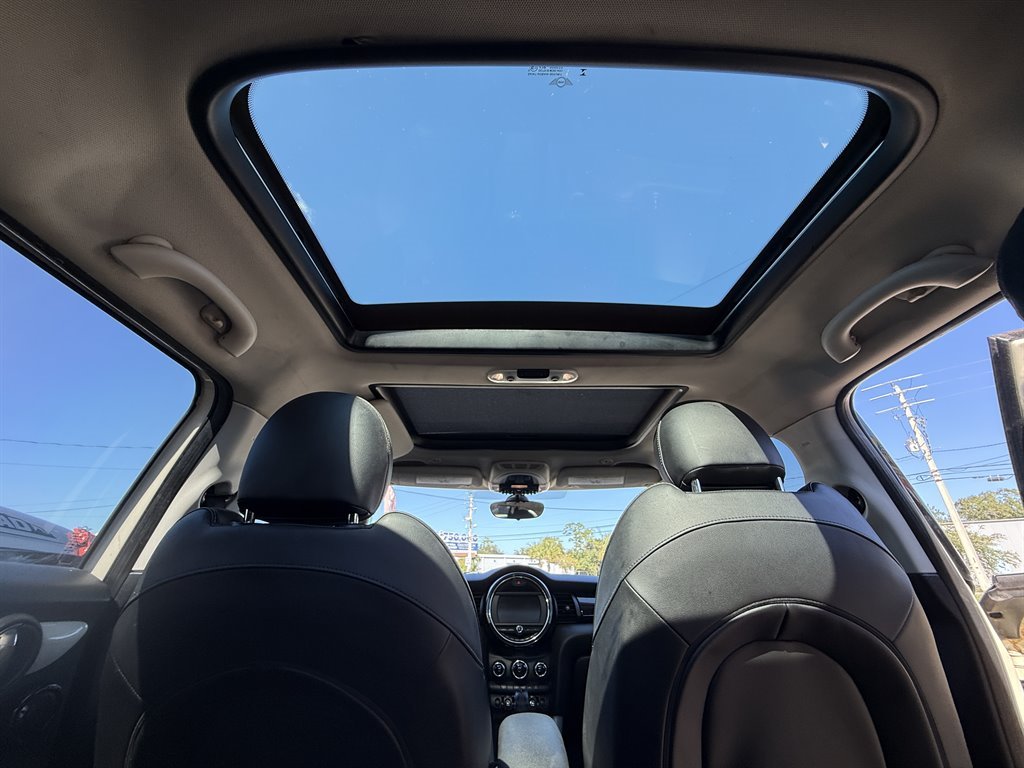2016 MINI Hardtop - $10,995