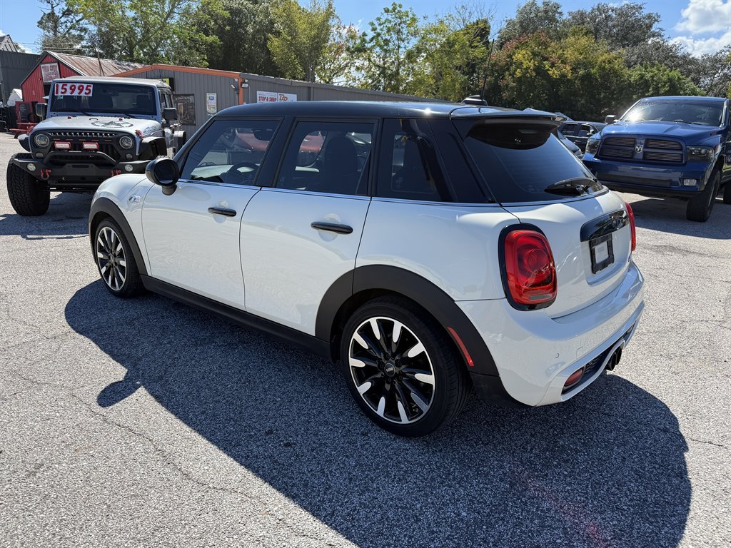2016 MINI Hardtop - $10,995