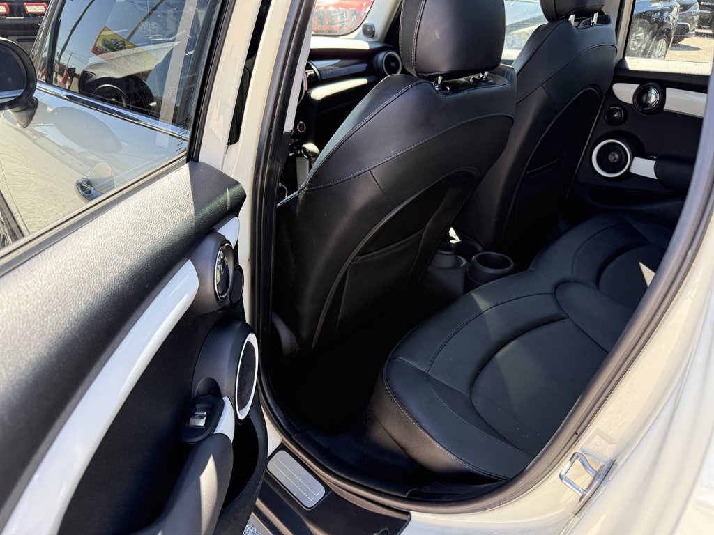 2016 MINI Hardtop - $10,995