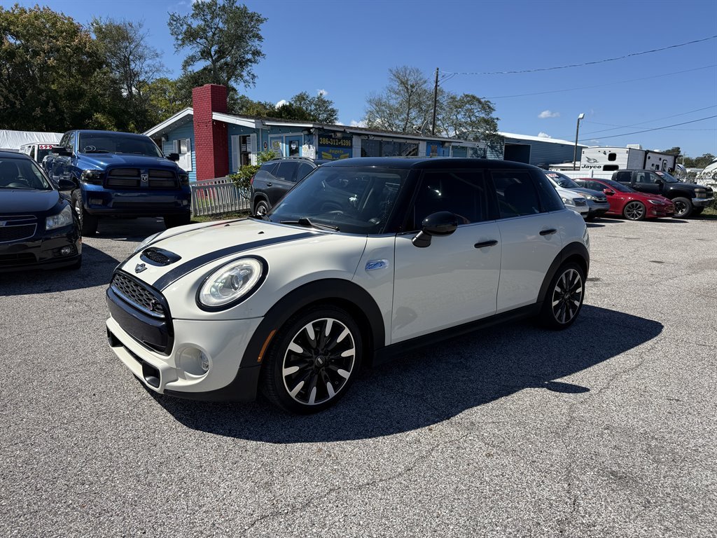 2016 MINI Hardtop - $10,995