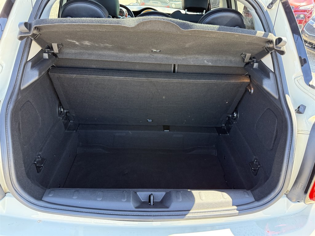 2016 MINI Hardtop - $10,995