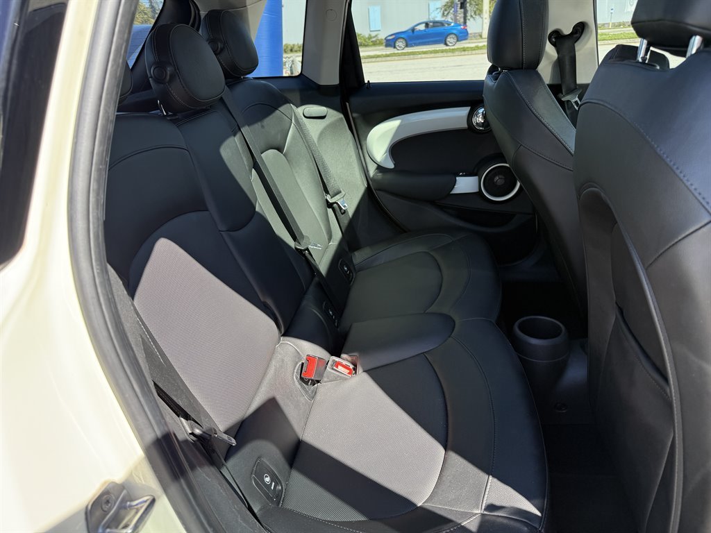 2016 MINI Hardtop - $10,995