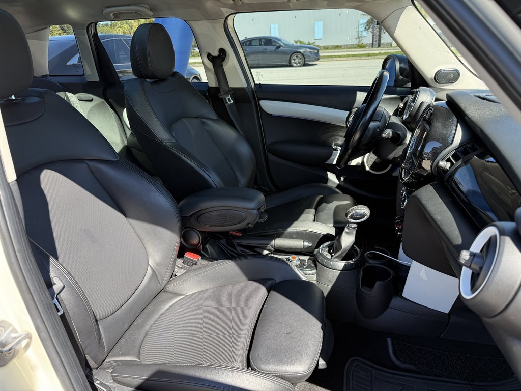 2016 MINI Hardtop - $10,995
