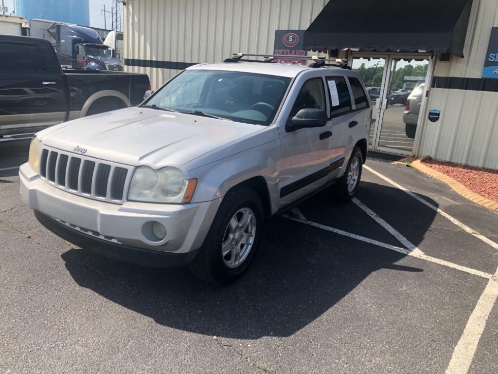 2006 Jeep Grand Cherokee Laredo photo