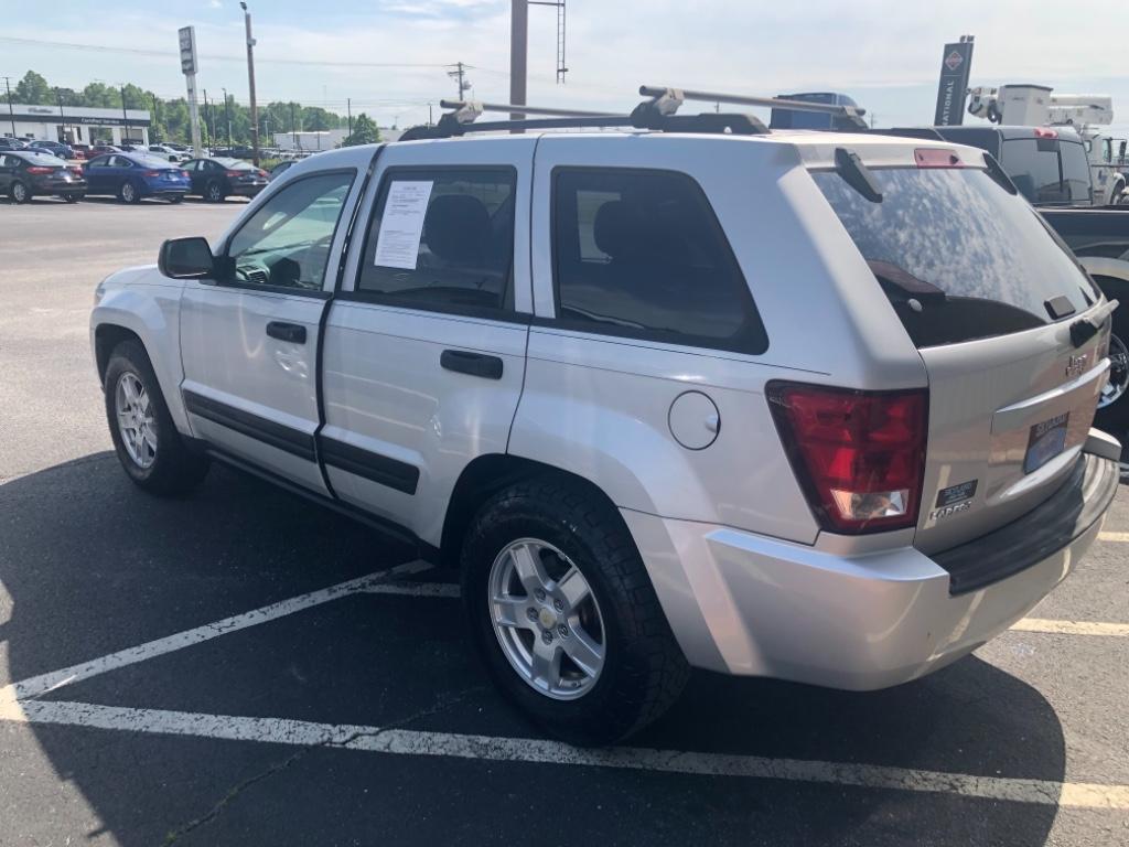 2006 Jeep Grand Cherokee Laredo photo