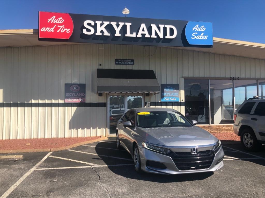 2018 Honda Accord - $17,990